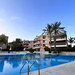 Iris Village Apartman *