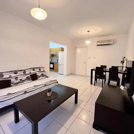 Apartamento Iris Village Pafos