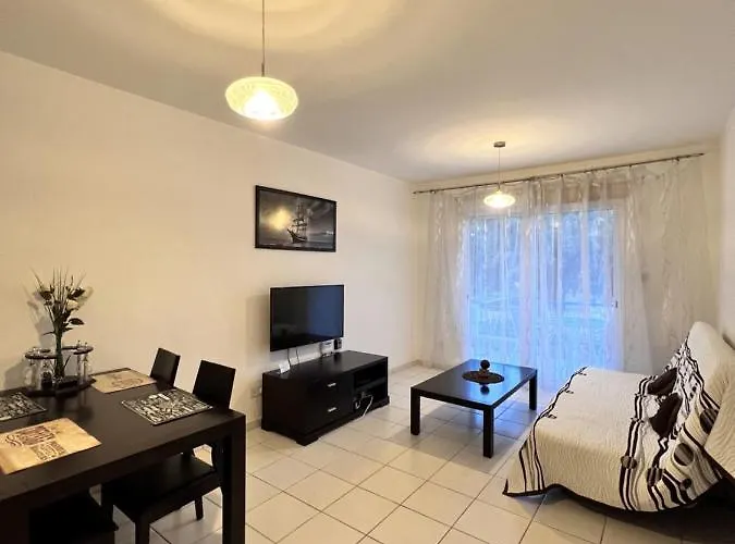 Iris Village * Pafos