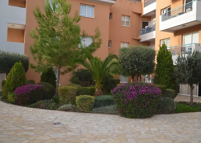 Apartament Iris Village *