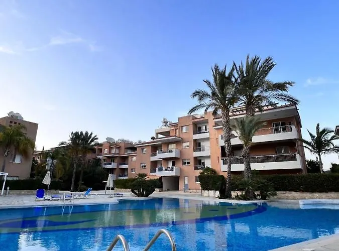 Iris Village شقة *